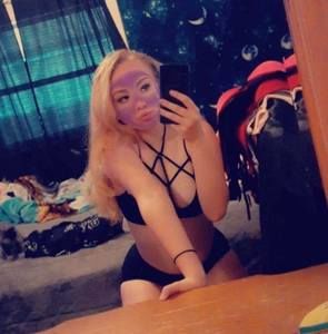 Meet your Posher, Isabelle